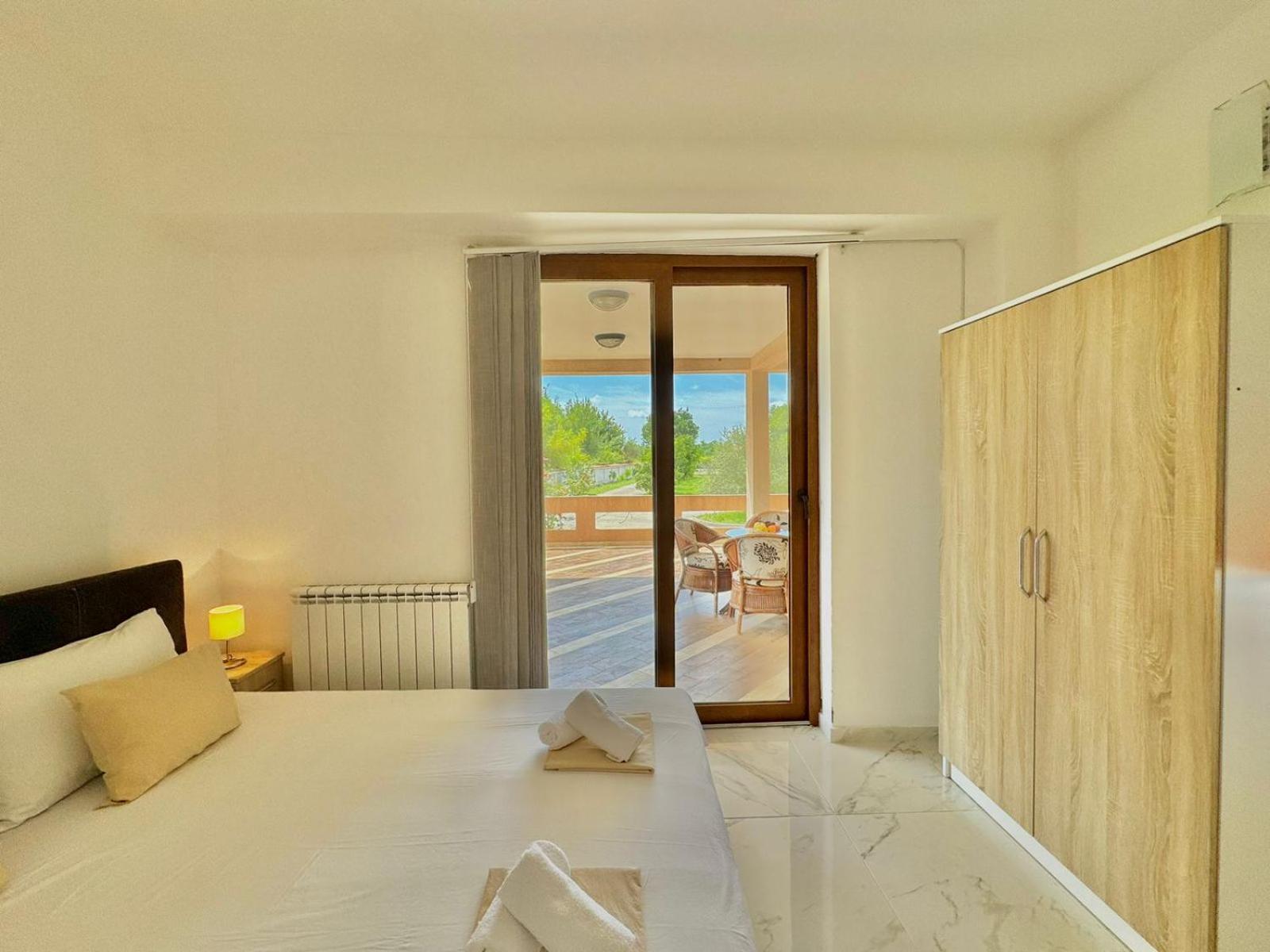 Stars Residence Petrovac Buitenkant foto