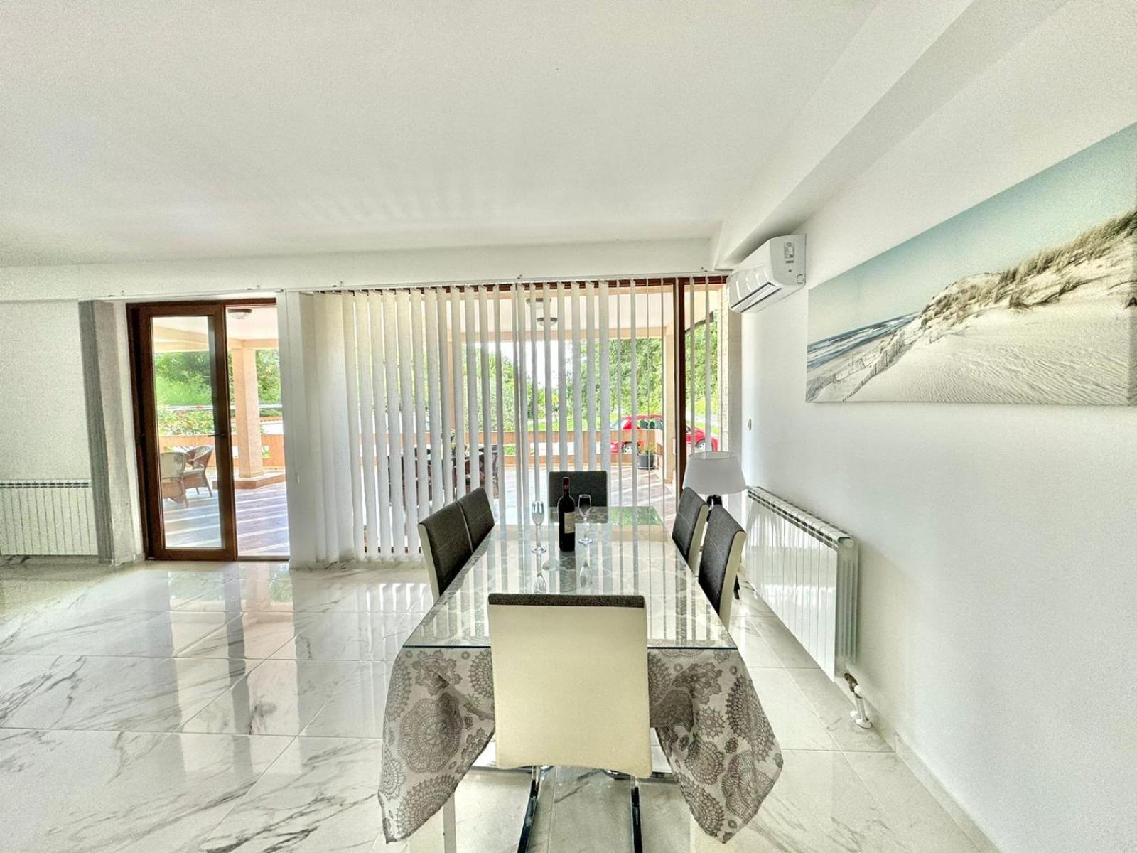 Stars Residence Petrovac Buitenkant foto