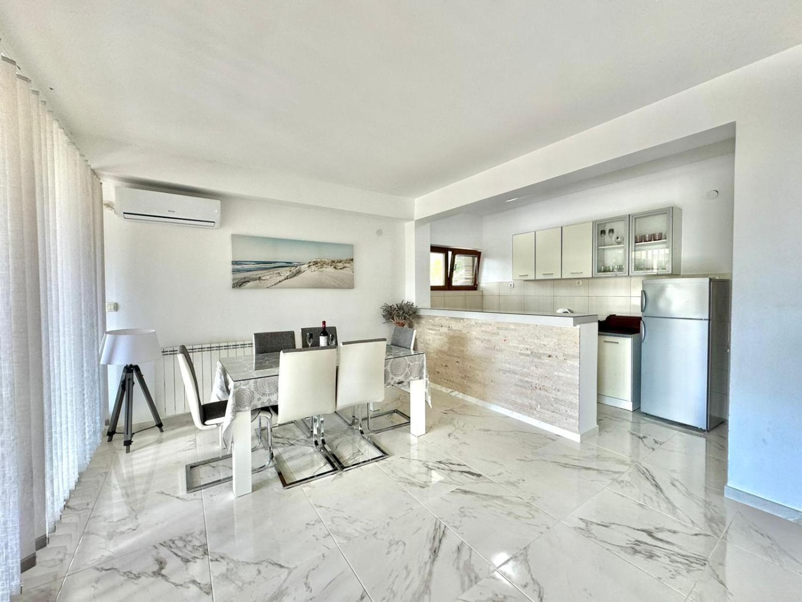 Stars Residence Petrovac Buitenkant foto